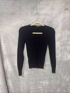 United Colors Of Benetton Black V-Neck Women's Sweater